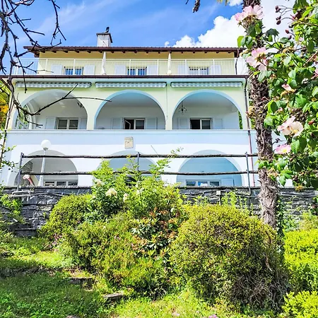 Vernice Gialla By Interhome Villa *