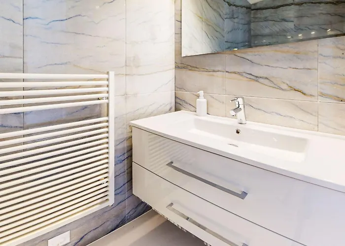 Vernice Gialla By Interhome * Minusio