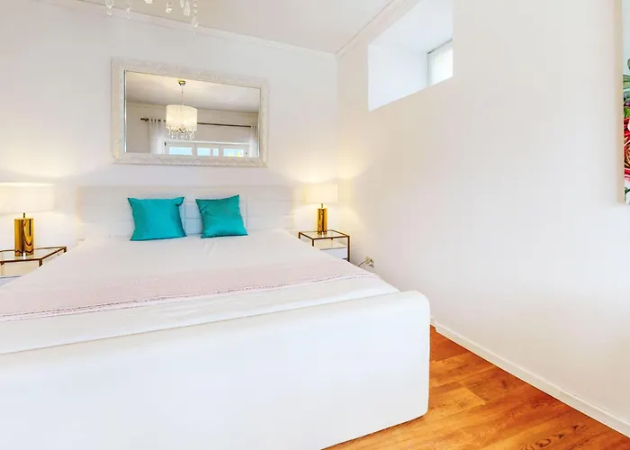 Vernice Gialla By Interhome *