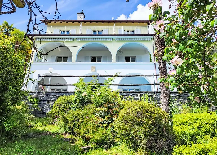 Vernice Gialla By Interhome Вилла *