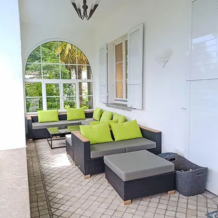 Vernice Gialla By Interhome